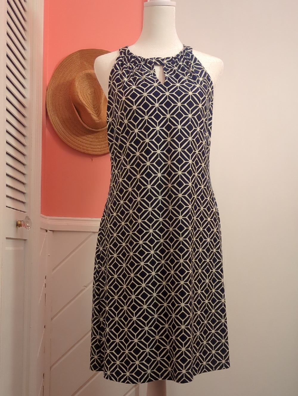 Jude Connally Navy White Geometric Print Halter Keyhole Neck Shift Dress EUC SM